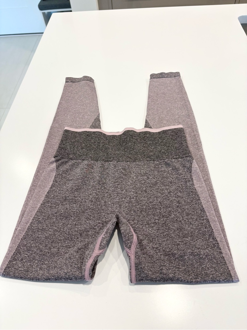 Victoria’s Secret PINK Seamless leggings size XS